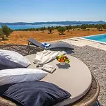 Estate Duo Villa *