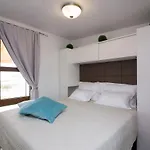 Villa Estate Duo
