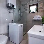 Villa Estate Duo *