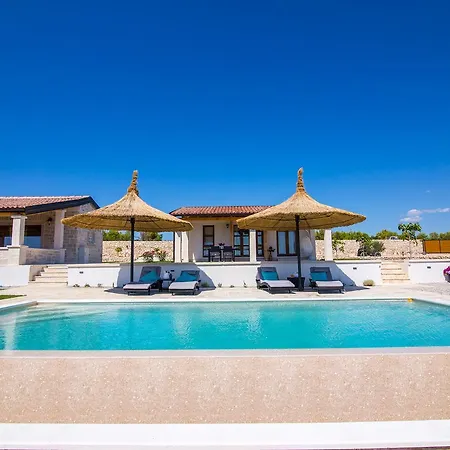 Estate Duo Biograd Na Moru