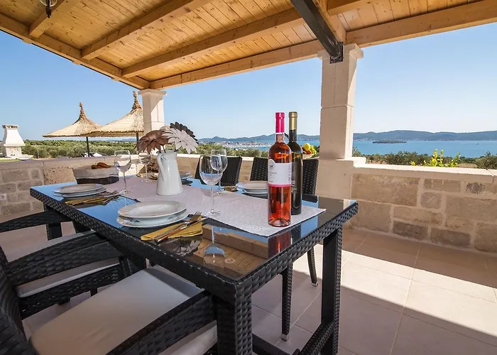 Estate Duo بيوغْغاد نا موغو