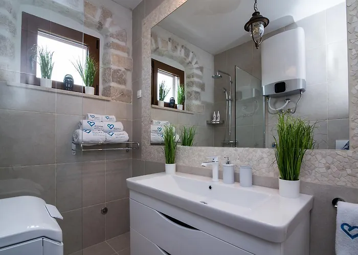 Estate Duo فيلة *