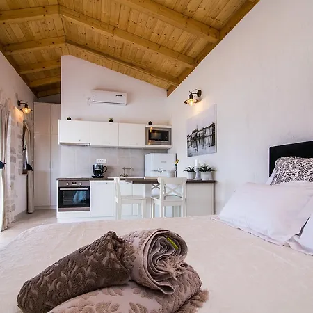 Estate Duo Villa